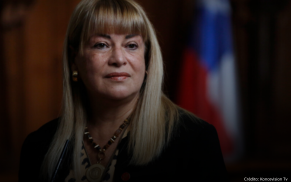 Querella de exministra tensiona el secreto de fuente periodística en Chile